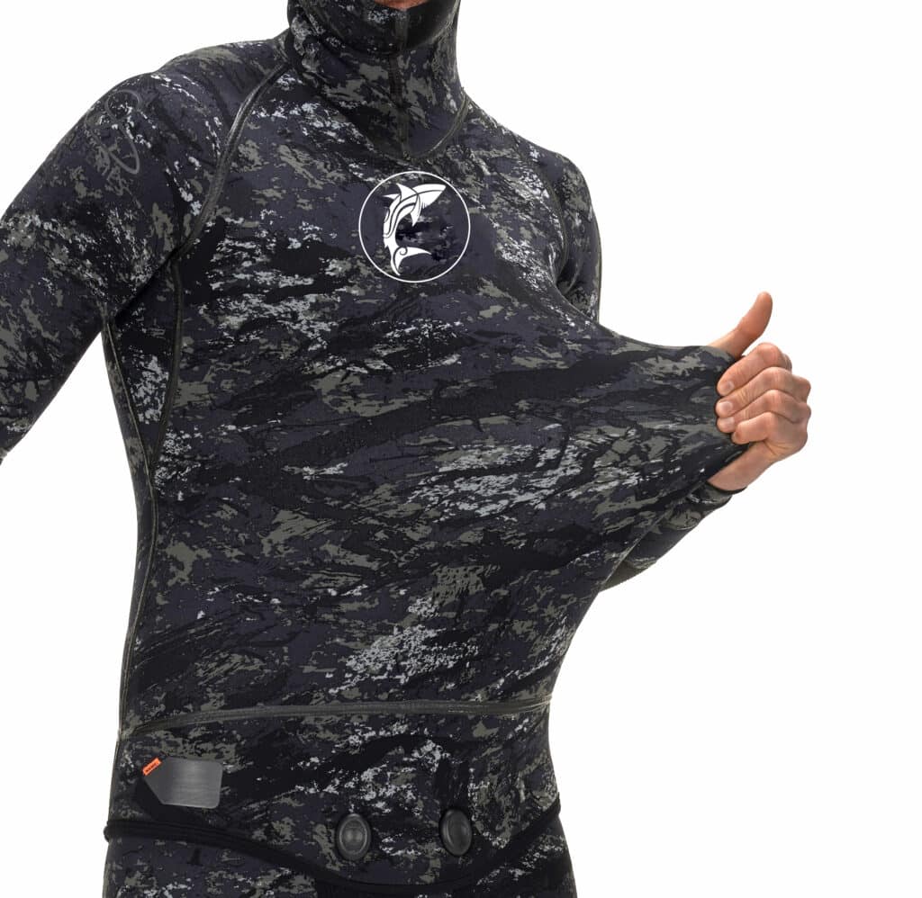 lined Wettie Sig Commercial_Stretch2